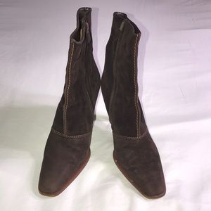 TOD’S suede ankle booties size 35.5 - US 5